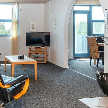Vakantiehuis Cozy House Near Sea *